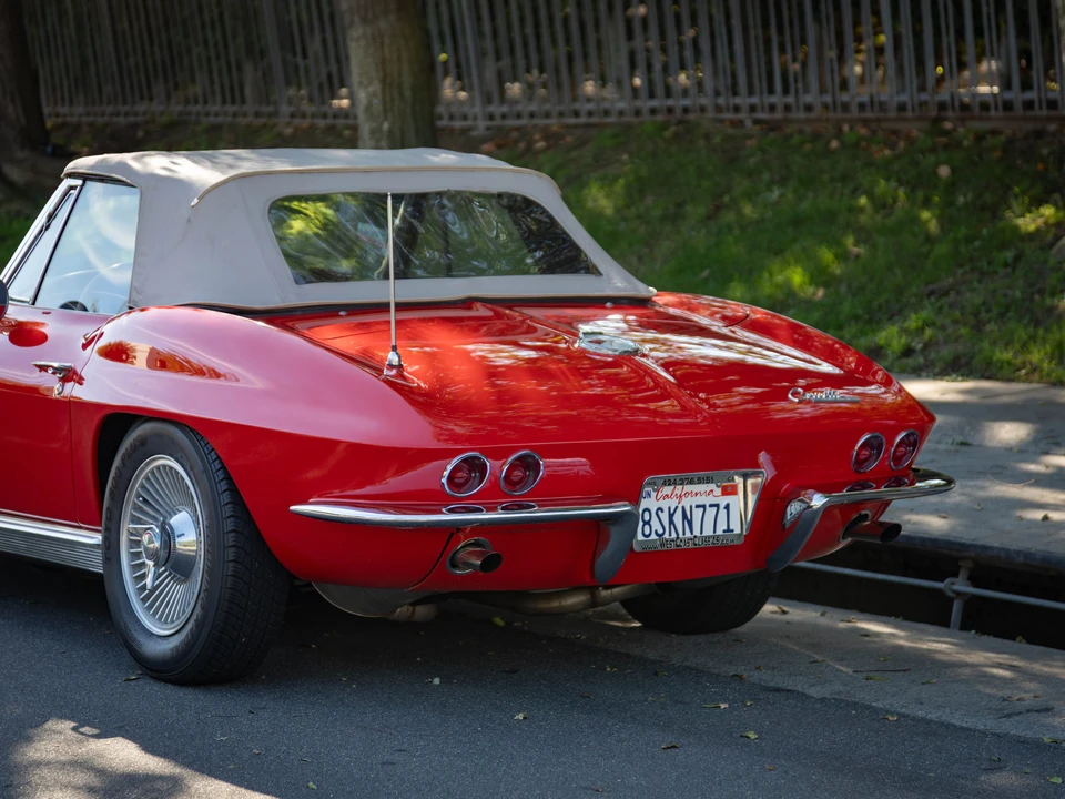 1963 Chevrolet Corvette C2 - Image 18 of 31