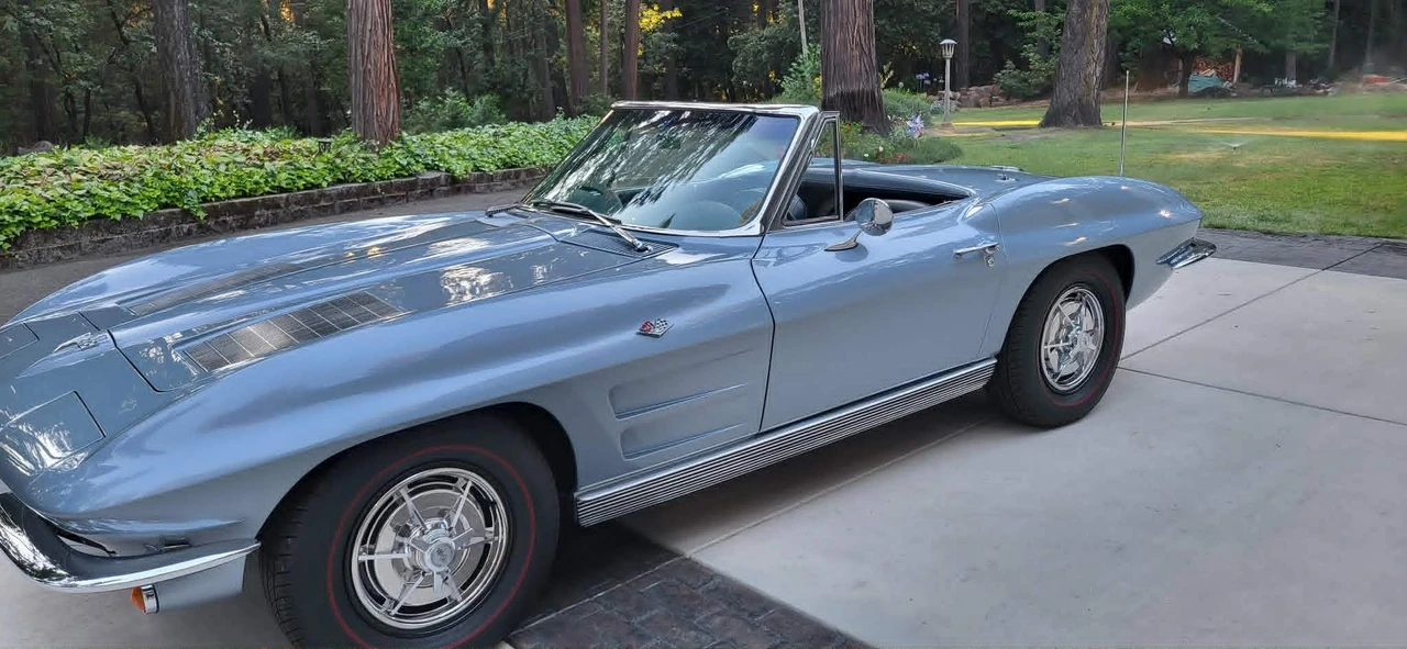 1963 Chevrolet Corvette C2 - Image 11 of 31