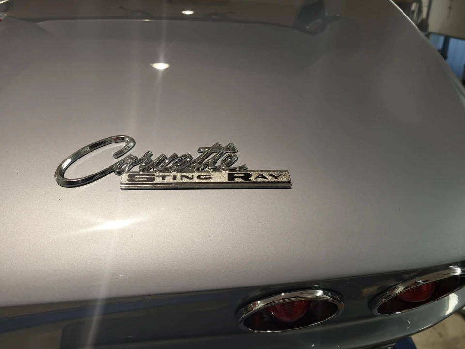 1963 Chevrolet Corvette C2 - Image 18 of 31