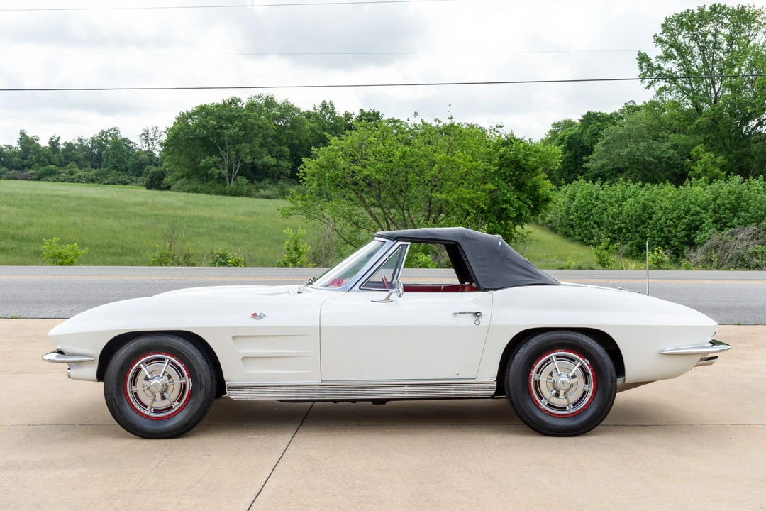 1963 Chevrolet Corvette C2 - Image 18 of 31