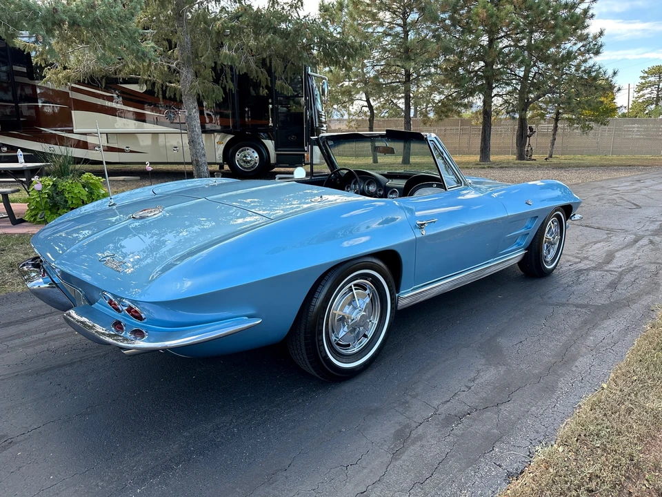 1963 Chevrolet Corvette C2 - Image 16 of 31