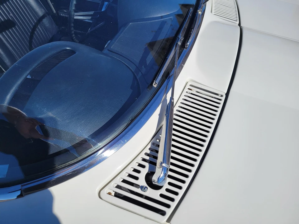 1963 Chevrolet Corvette C2 - Image 11 of 31