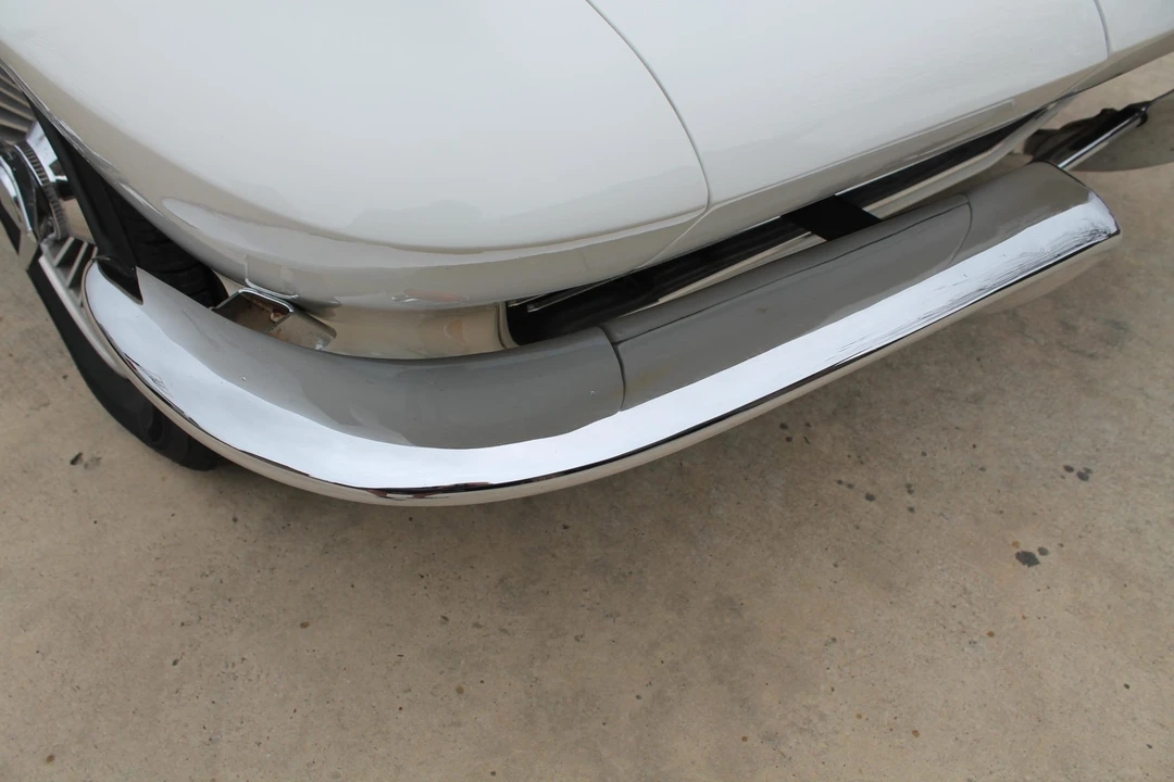 1963 Chevrolet Corvette C2 - Image 17 of 31