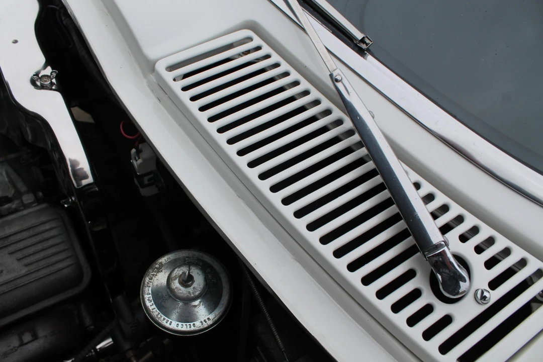 1963 Chevrolet Corvette C2 - Image 22 of 31