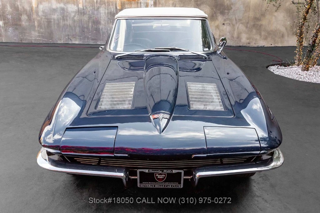 1963 Chevrolet Corvette C2 - Image 9 of 24