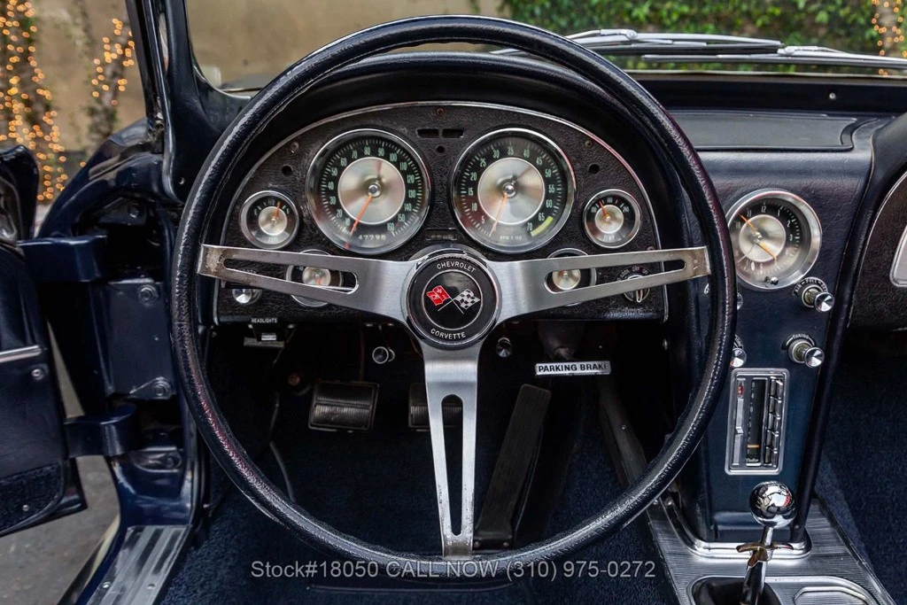 1963 Chevrolet Corvette C2 - Image 23 of 24