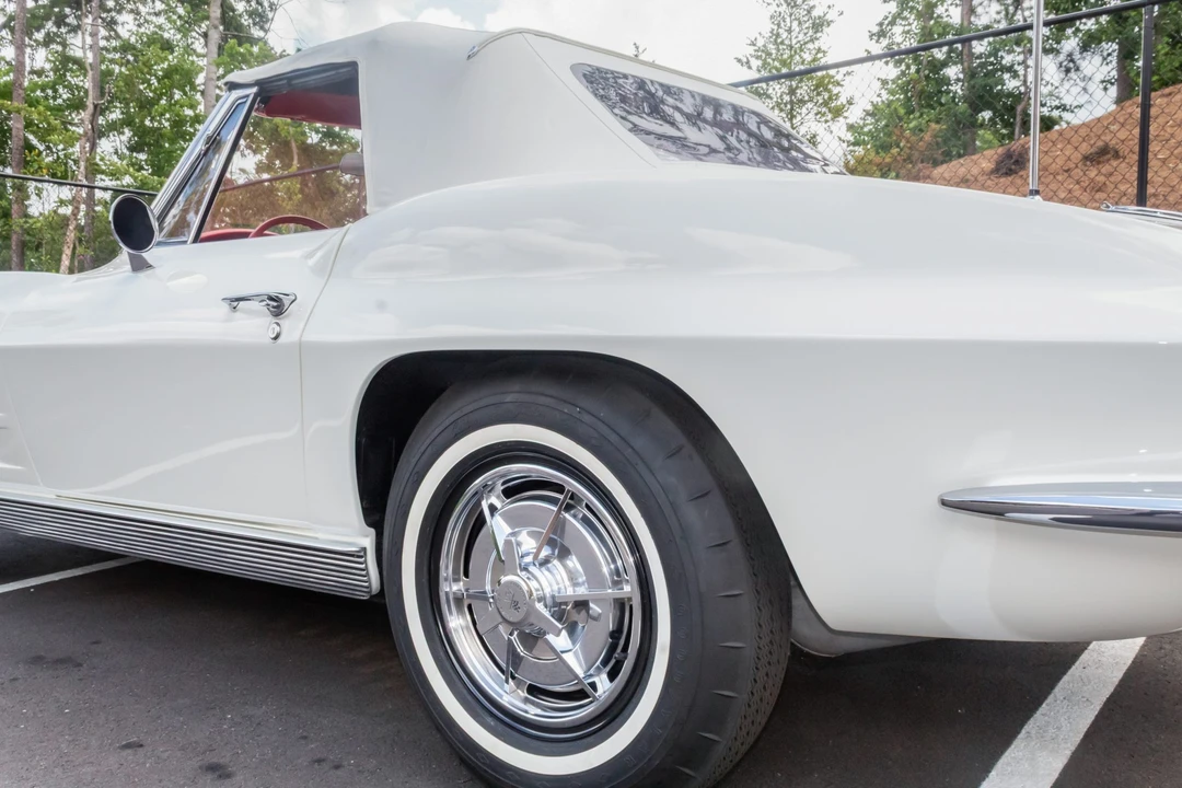 1963 Chevrolet Corvette C2 - Image 29 of 31
