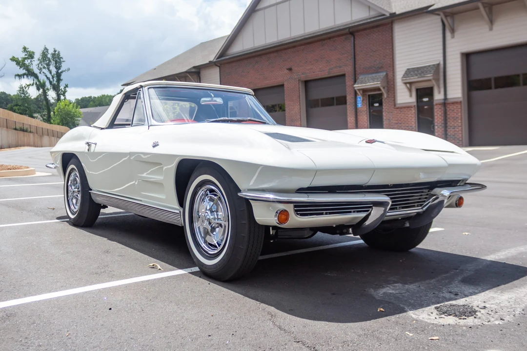 1963 Chevrolet Corvette C2 - Image 11 of 31
