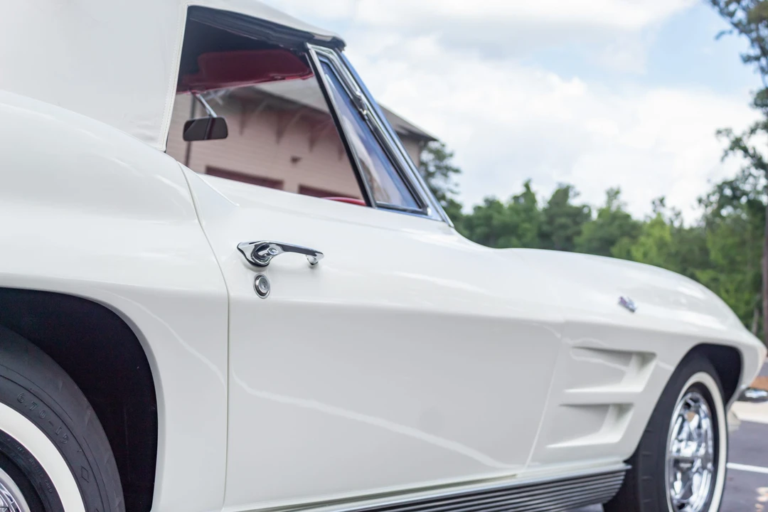 1963 Chevrolet Corvette C2 - Image 30 of 31