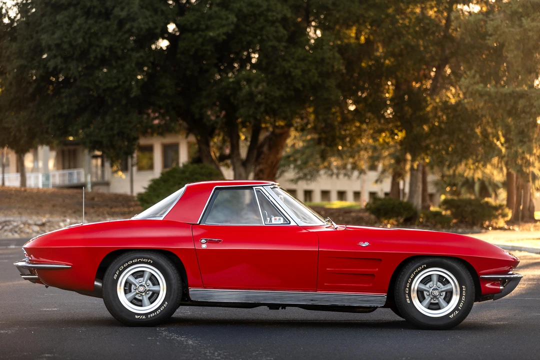 1963 Chevrolet Corvette C2 - Image 25 of 31
