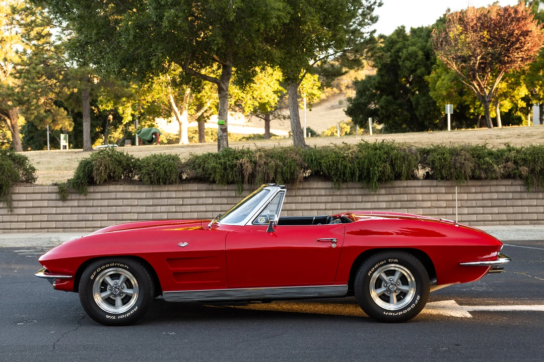 1963 Chevrolet Corvette C2 - Image 22 of 31