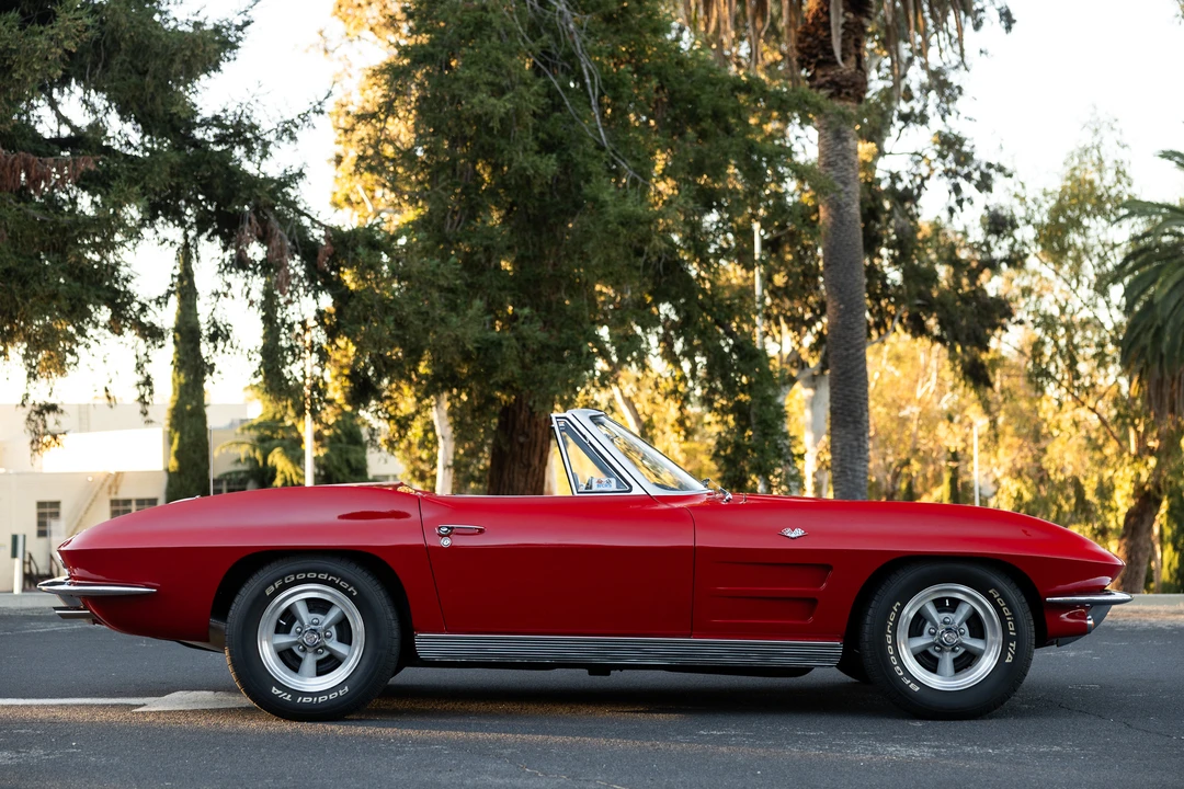 1963 Chevrolet Corvette C2 - Image 13 of 31
