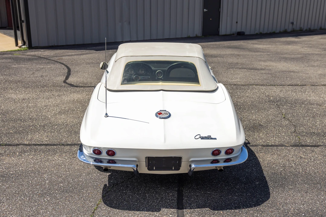1963 Chevrolet Corvette C2 - Image 22 of 31