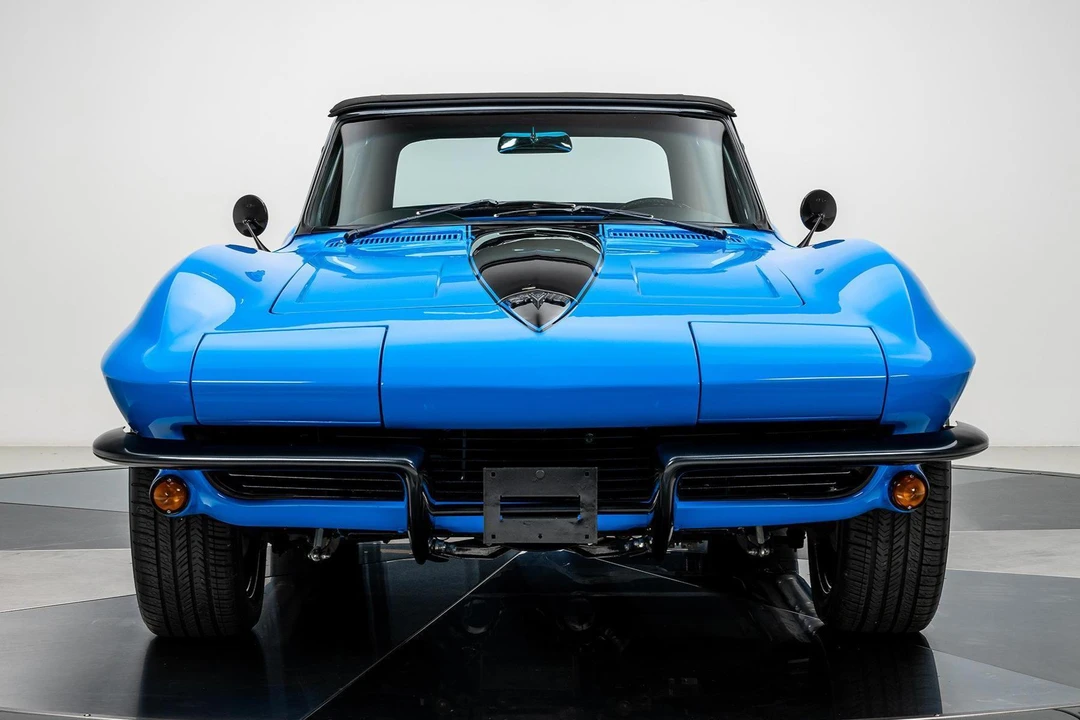 1963 Chevrolet Corvette C2 - Image 2 of 17