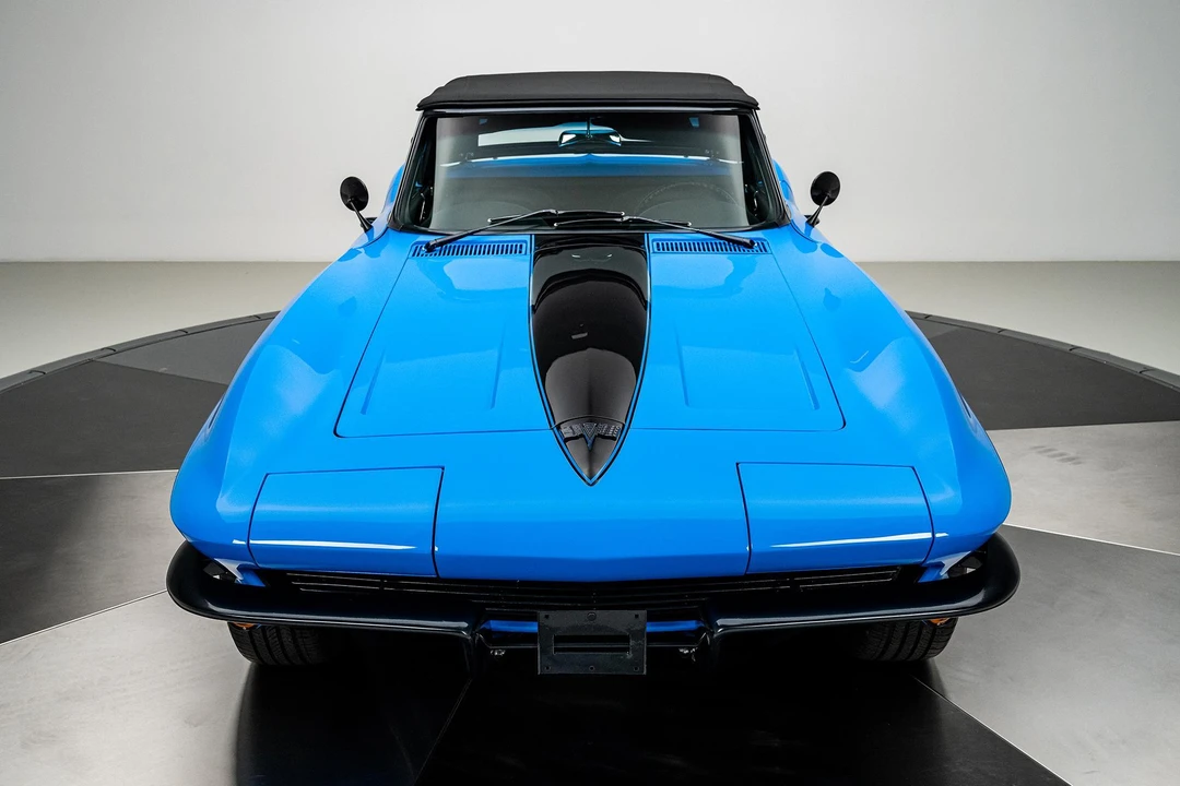 1963 Chevrolet Corvette C2 - Image 10 of 17