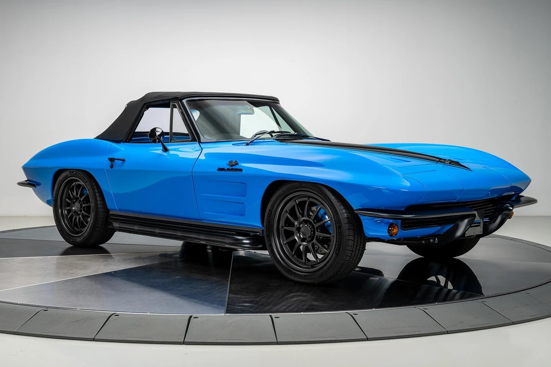 1963 Chevrolet Corvette C2 - Image 16 of 17