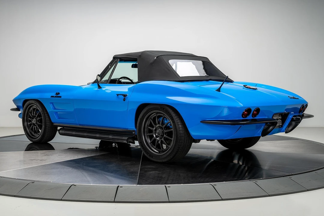 1963 Chevrolet Corvette C2 - Image 13 of 17