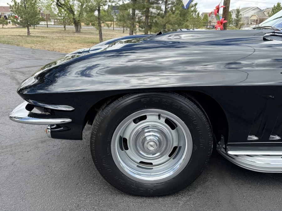 1963 Chevrolet Corvette C2 - Image 15 of 30