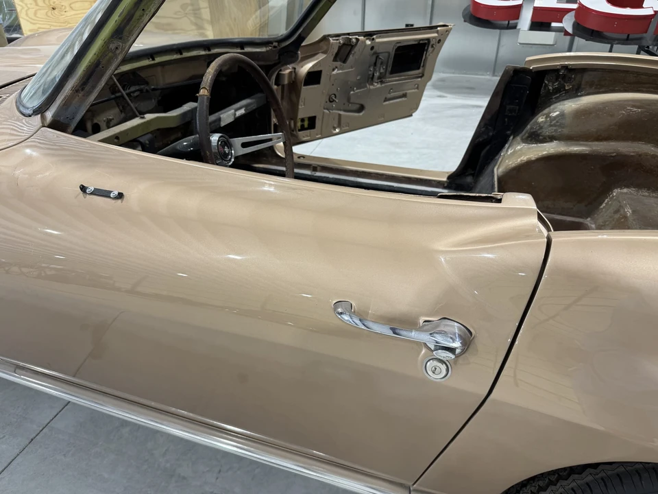 1963 Chevrolet Corvette C2 - Image 10 of 31