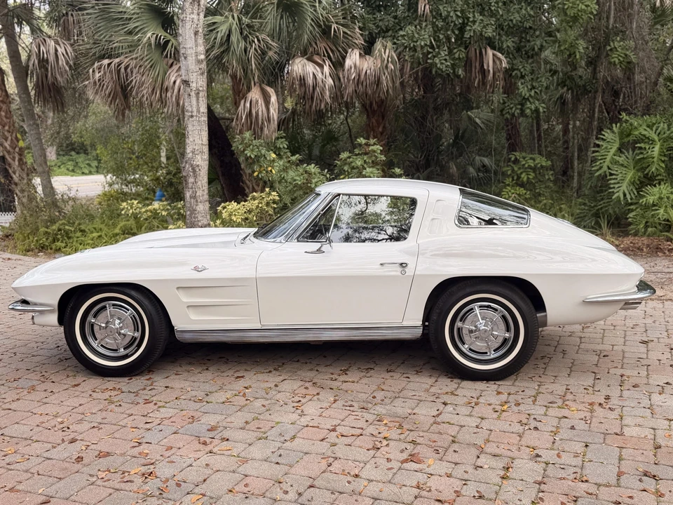 1963 Chevrolet Corvette C2 - Image 22 of 31
