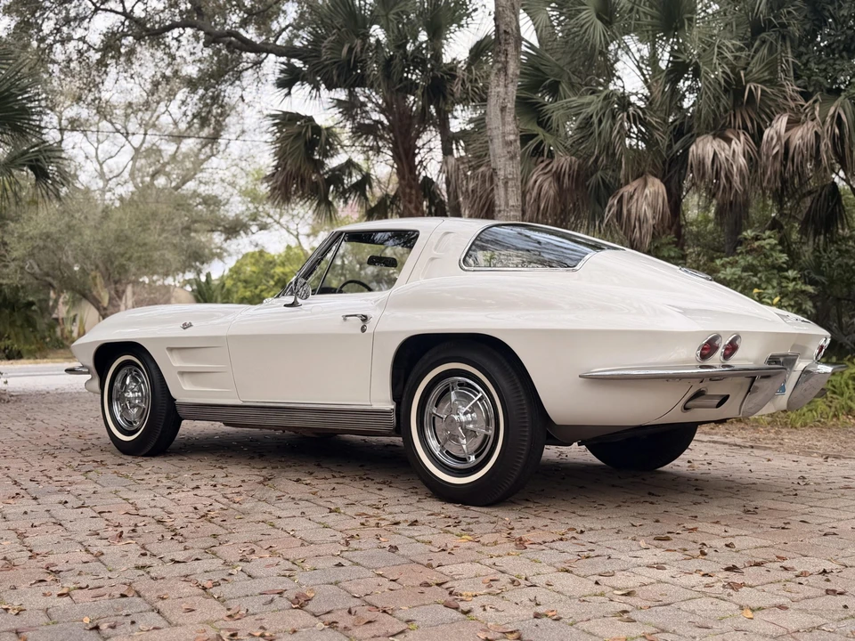 1963 Chevrolet Corvette C2 - Image 21 of 31