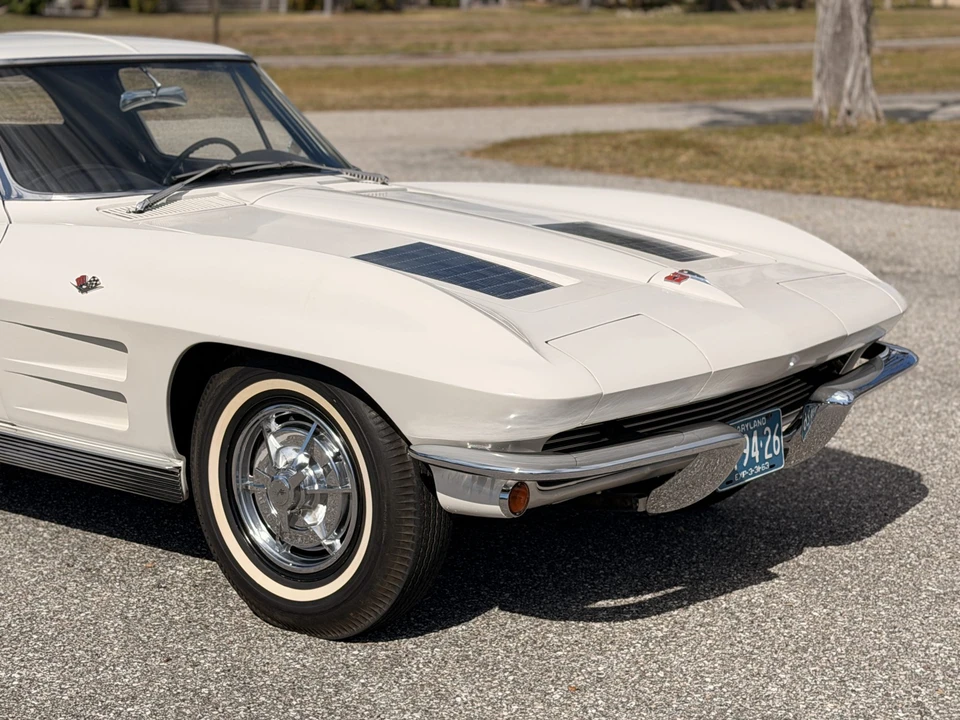 1963 Chevrolet Corvette C2 - Image 30 of 31