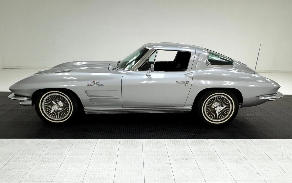 1963 Chevrolet Corvette C2 - Image 2 of 31