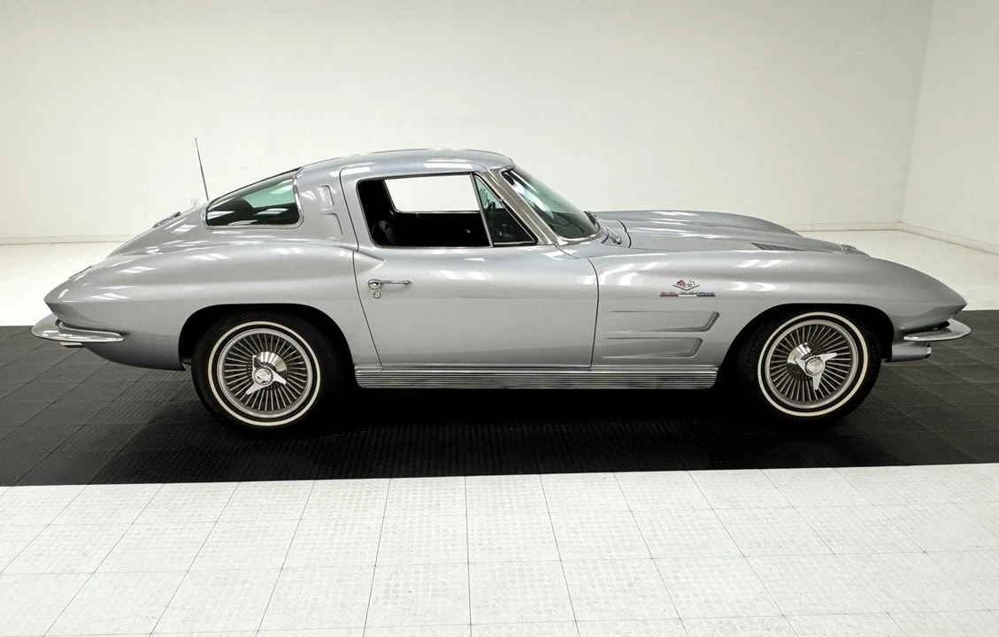 1963 Chevrolet Corvette C2 - Image 6 of 31