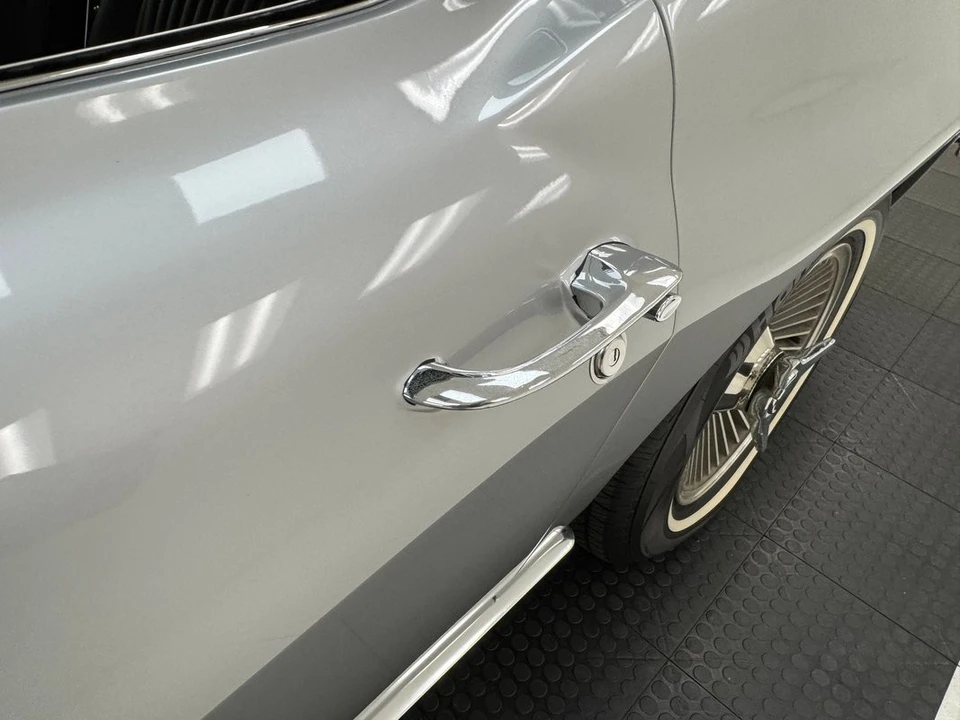 1963 Chevrolet Corvette C2 - Image 19 of 31