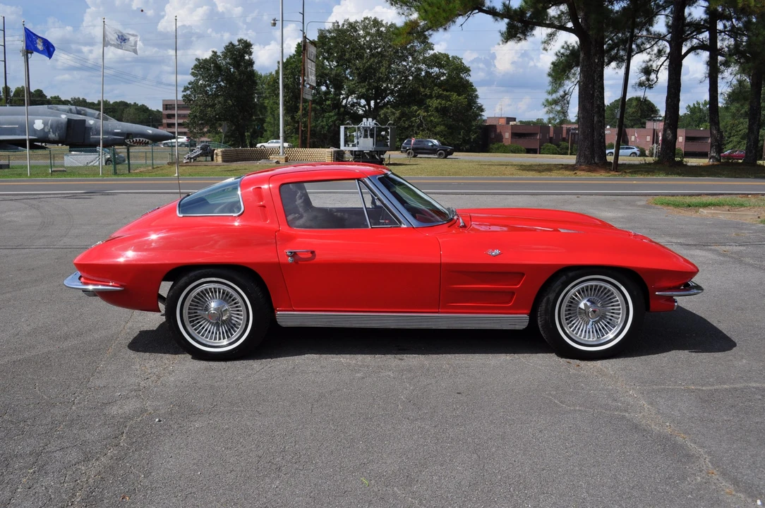 1963 Chevrolet Corvette C2 - Image 13 of 31