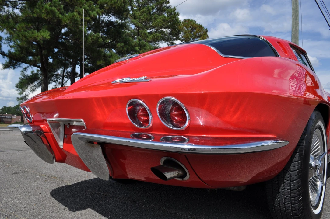 1963 Chevrolet Corvette C2 - Image 16 of 31