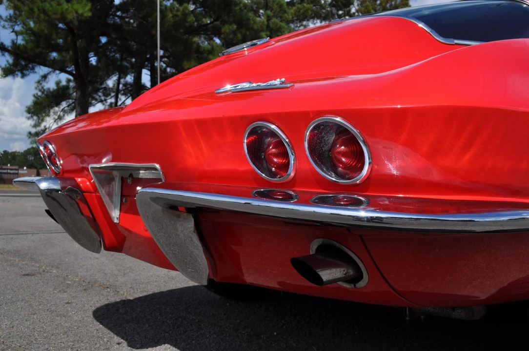 1963 Chevrolet Corvette C2 - Image 24 of 31