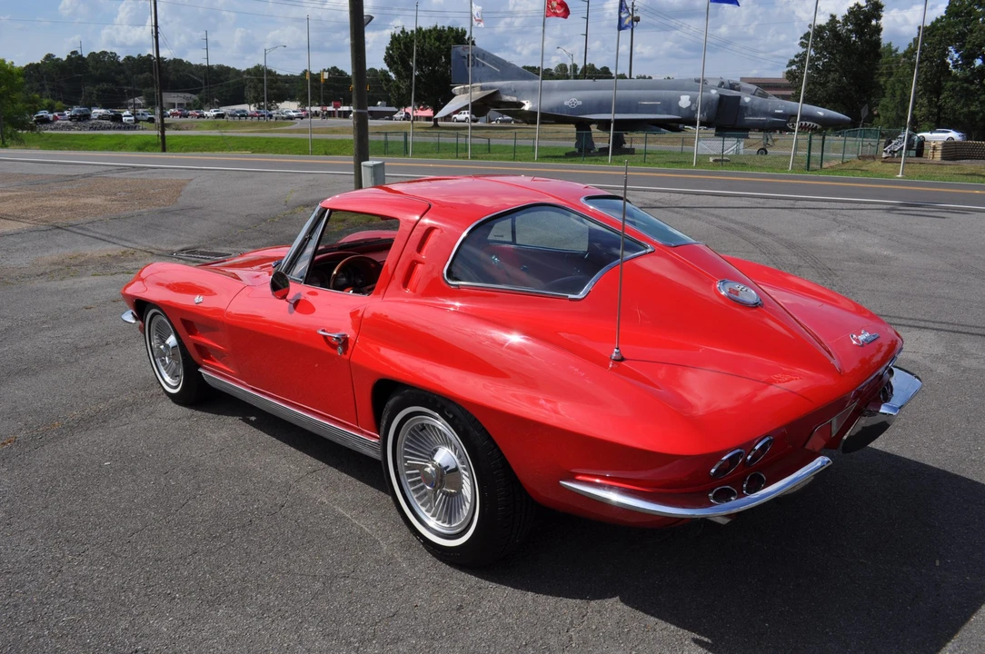 1963 Chevrolet Corvette C2 - Image 8 of 31