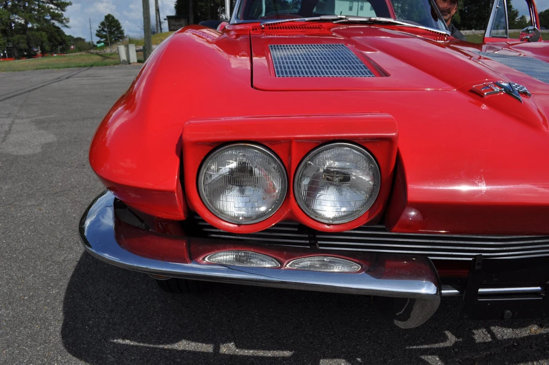1963 Chevrolet Corvette C2 - Image 18 of 31