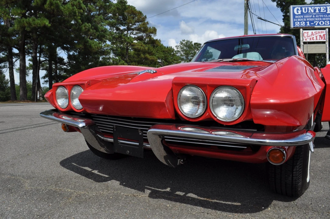 1963 Chevrolet Corvette C2 - Image 17 of 31