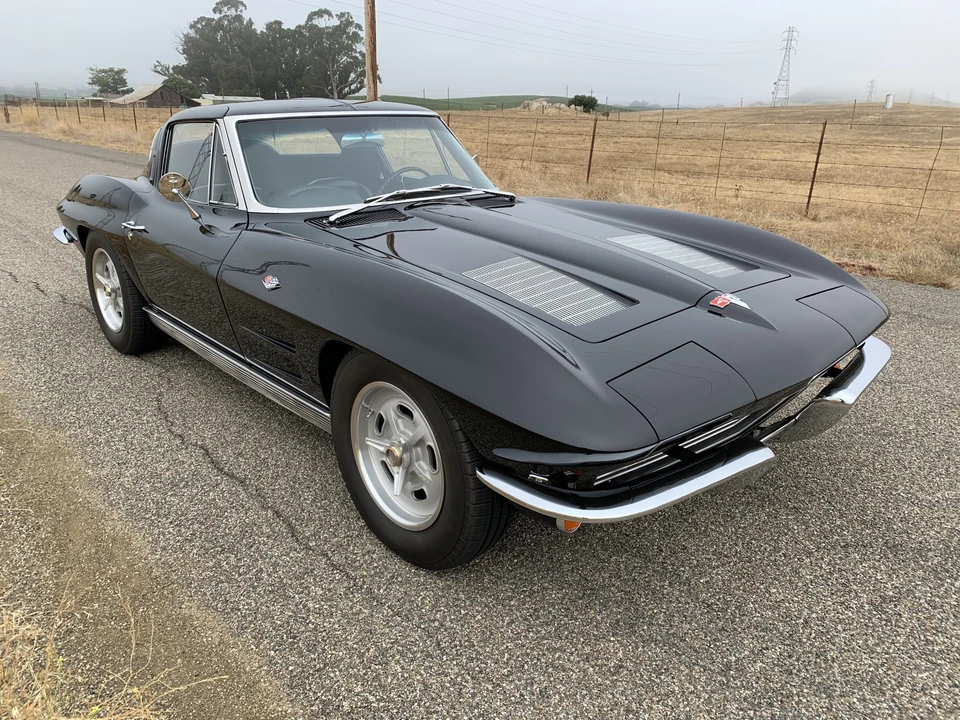 1963 Chevrolet Corvette C2 - Image 3 of 31
