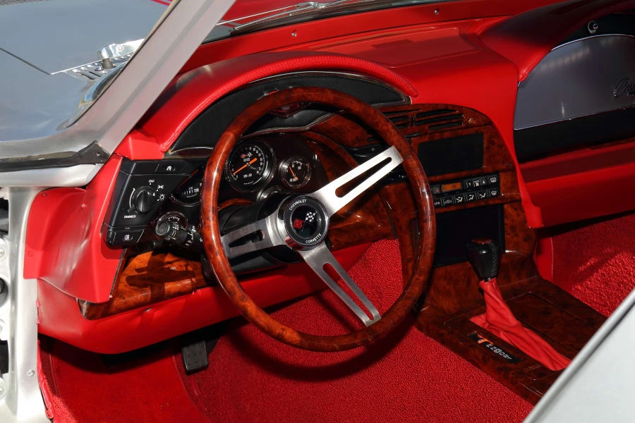 1963 Chevrolet Corvette C2 - Image 24 of 31