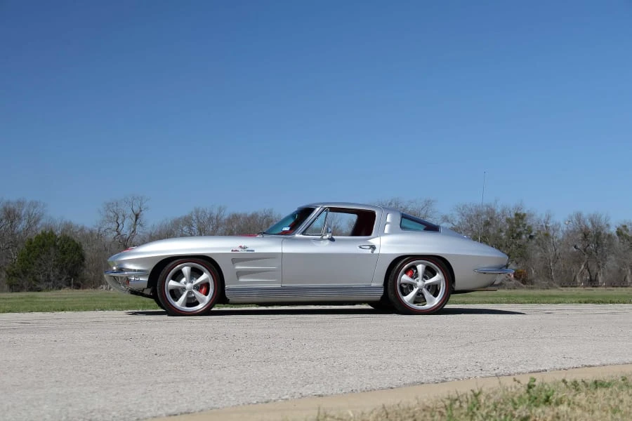 1963 Chevrolet Corvette C2 - Image 2 of 31