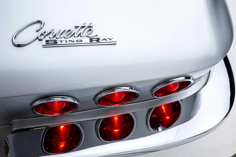 1963 Chevrolet Corvette C2 - Image 19 of 31