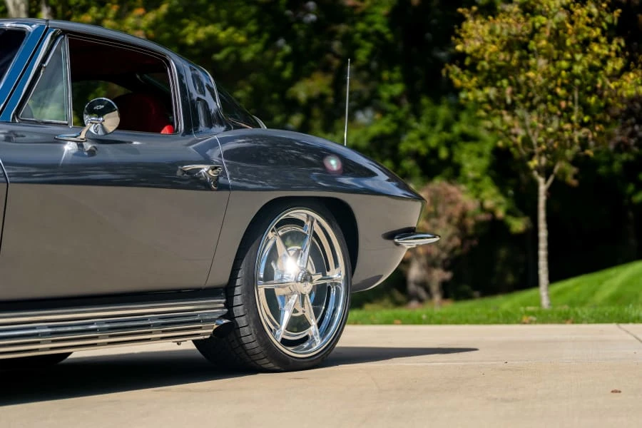 1963 Chevrolet Corvette C2 - Image 25 of 31