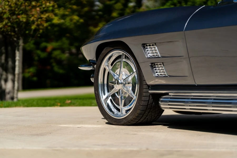 1963 Chevrolet Corvette C2 - Image 24 of 31