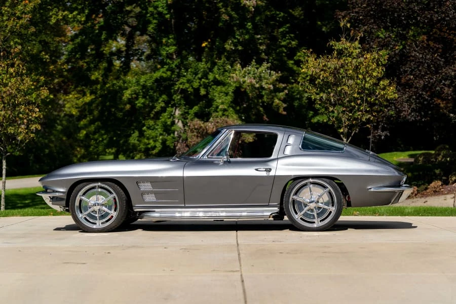1963 Chevrolet Corvette C2 - Image 23 of 31