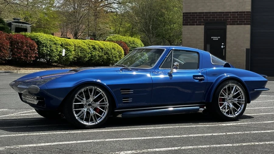 1963 Chevrolet Corvette C2 - Image 2 of 31