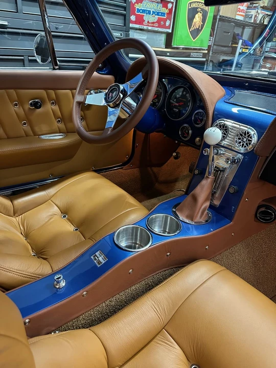 1963 Chevrolet Corvette C2 - Image 16 of 31