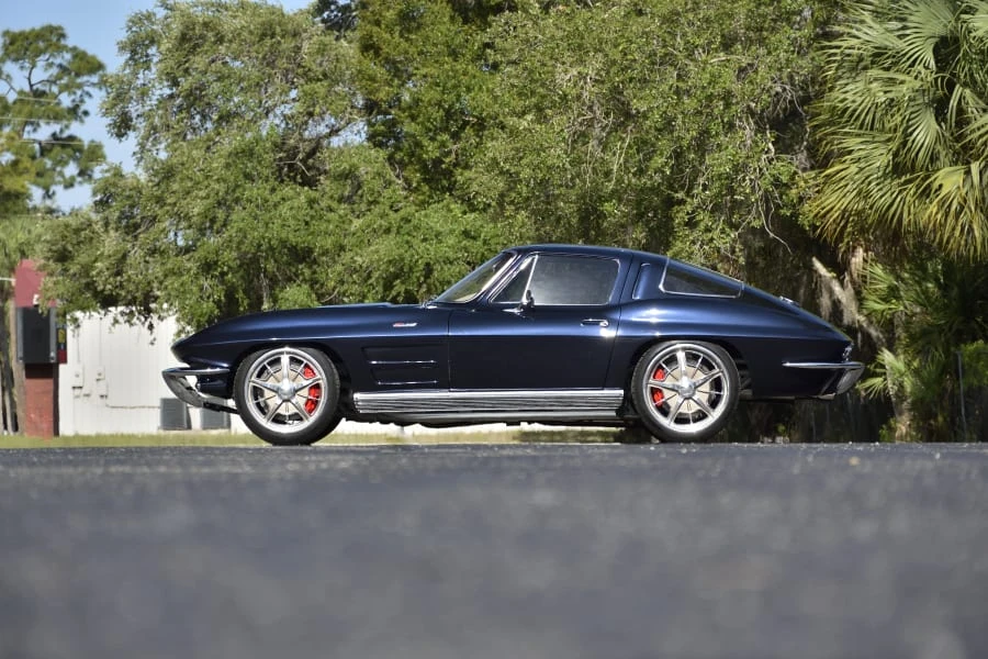 1963 Chevrolet Corvette C2 - Image 2 of 31