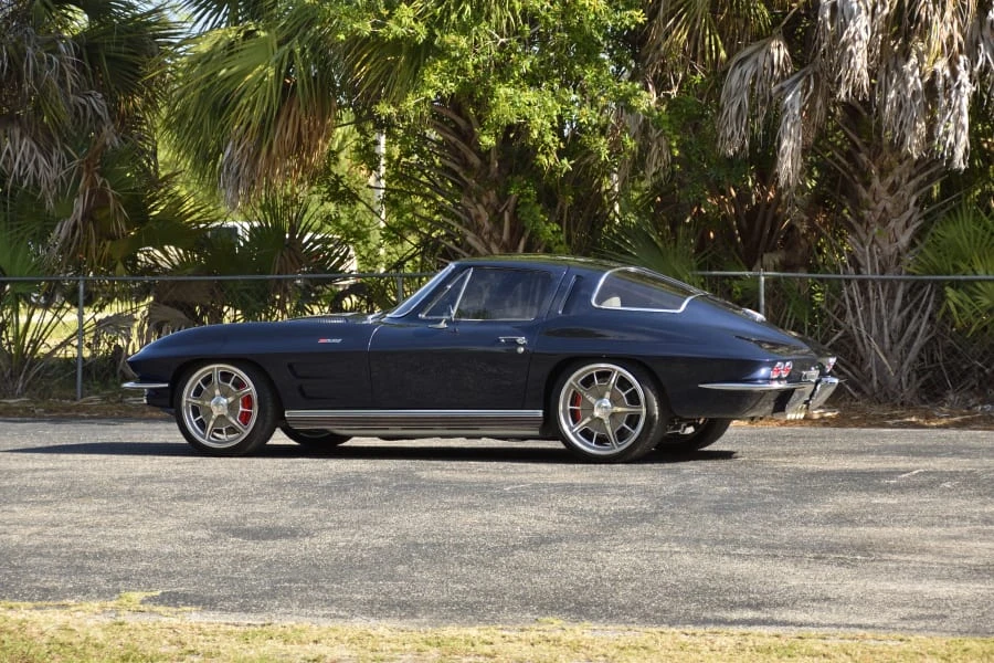 1963 Chevrolet Corvette C2 - Image 23 of 31