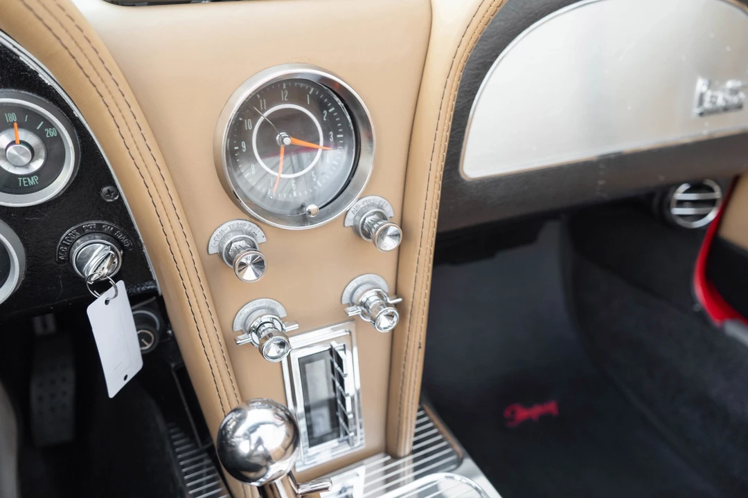 1963 Chevrolet Corvette C2 - Image 18 of 31