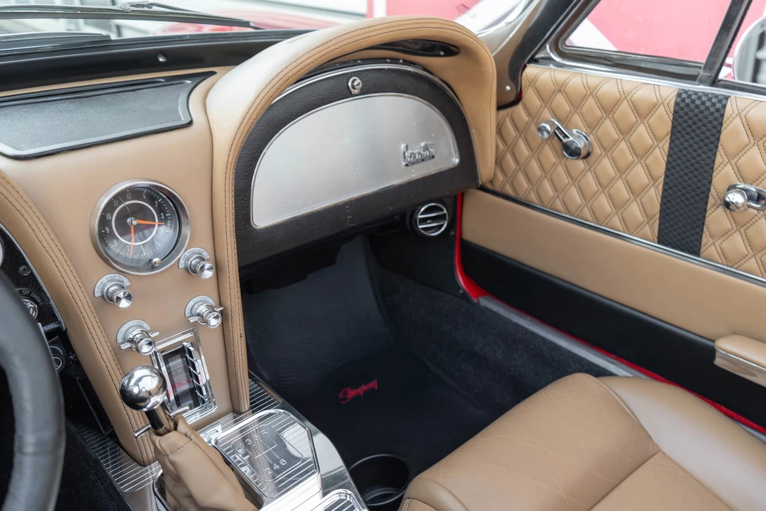 1963 Chevrolet Corvette C2 - Image 19 of 31