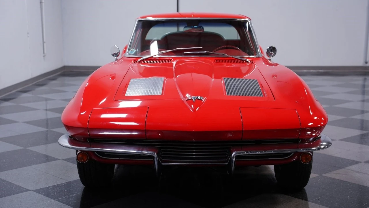 1963 Chevrolet Corvette C2 - Image 16 of 21