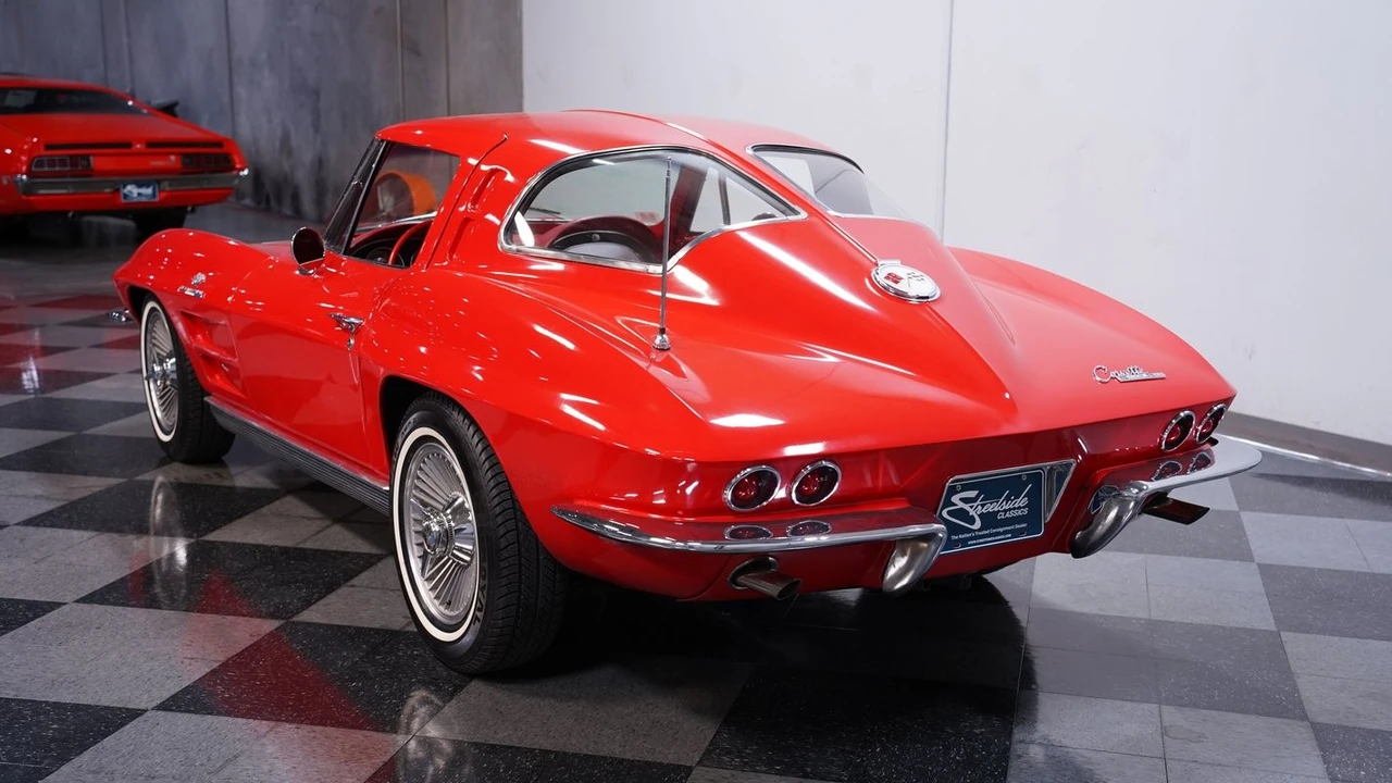 1963 Chevrolet Corvette C2 - Image 8 of 12